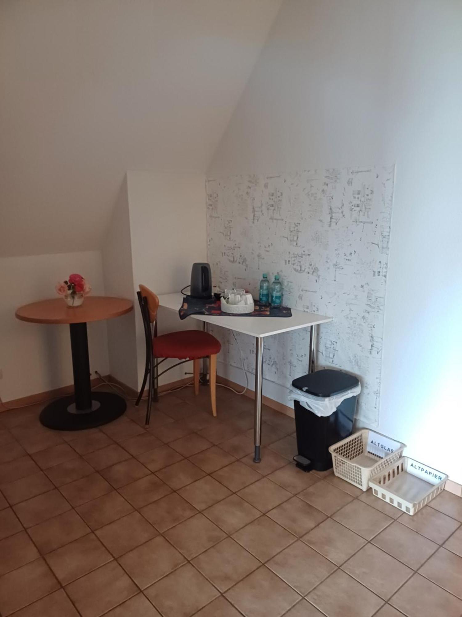 Zuendorf Couette-café *